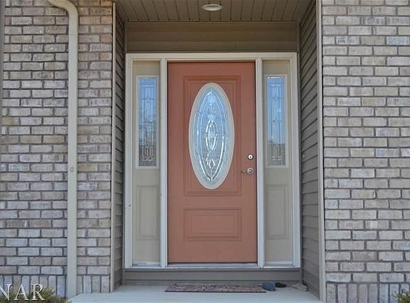 4th image of 3713 Helen Dr