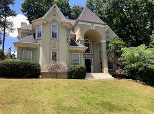 1720 Laurel Creek Dr, Lawrenceville, GA 30043