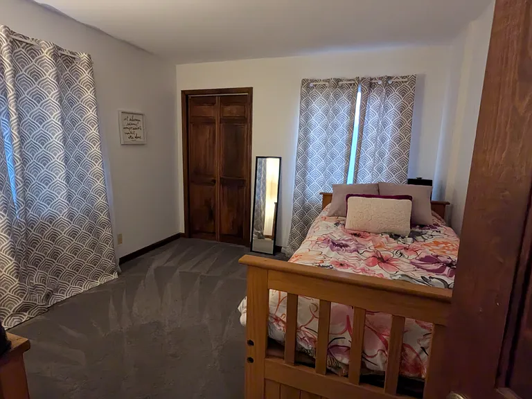 4th Bedroom/ Office with closet