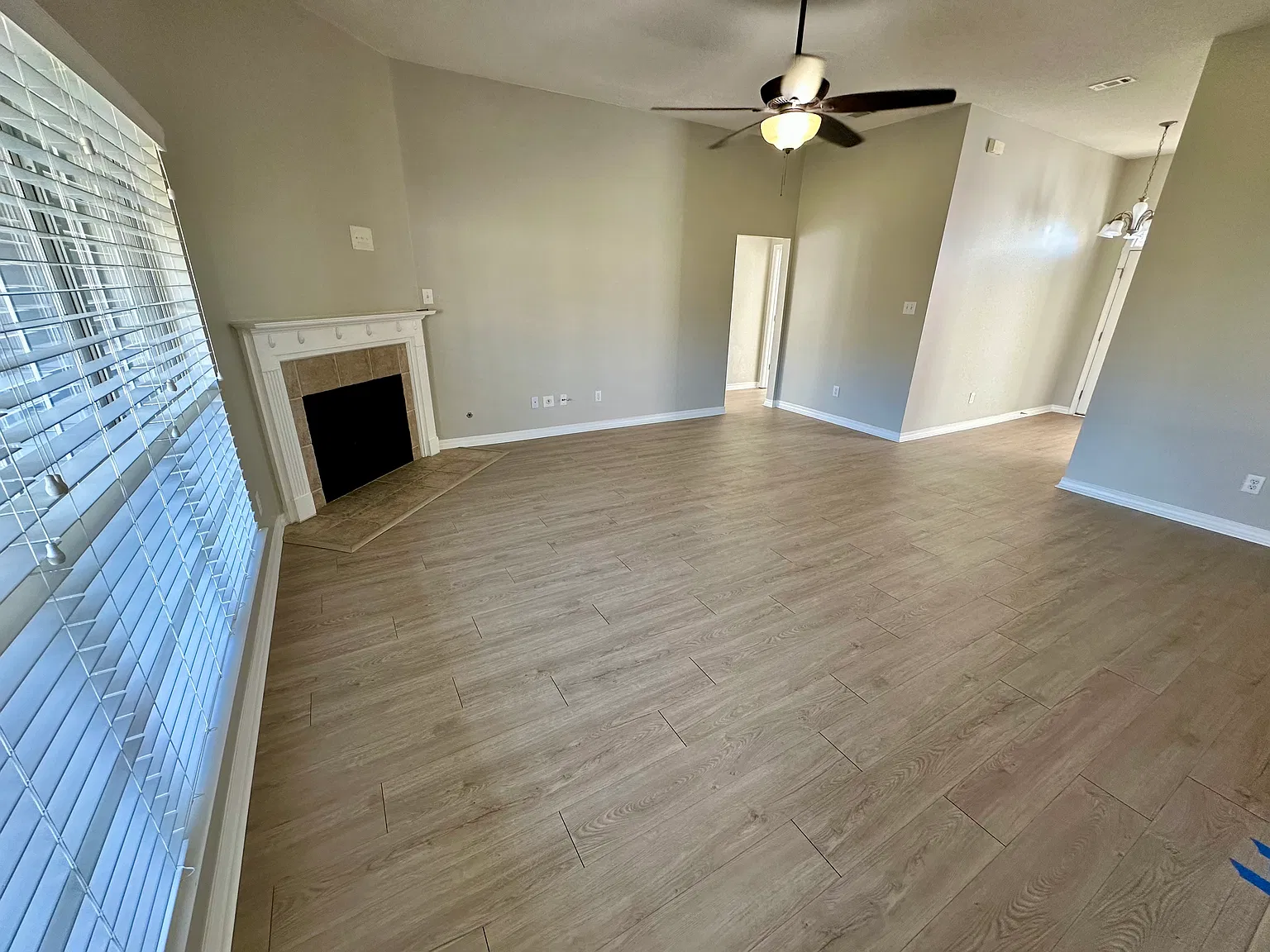 4 bed, 2250 sqft, $2,200 — Photo 4
