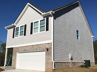 9220 Golfview Cir, Covington, GA 30014