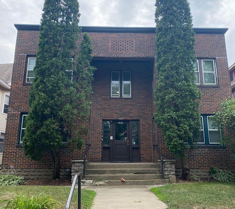 1st image of 1004 Grand Ave #2