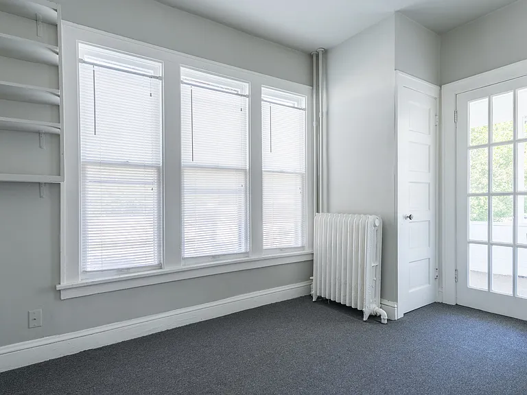 2226 Glenwood Ave — Photo 15