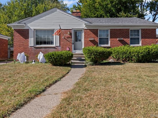 9627 Merriman Rd, Livonia, MI 48150