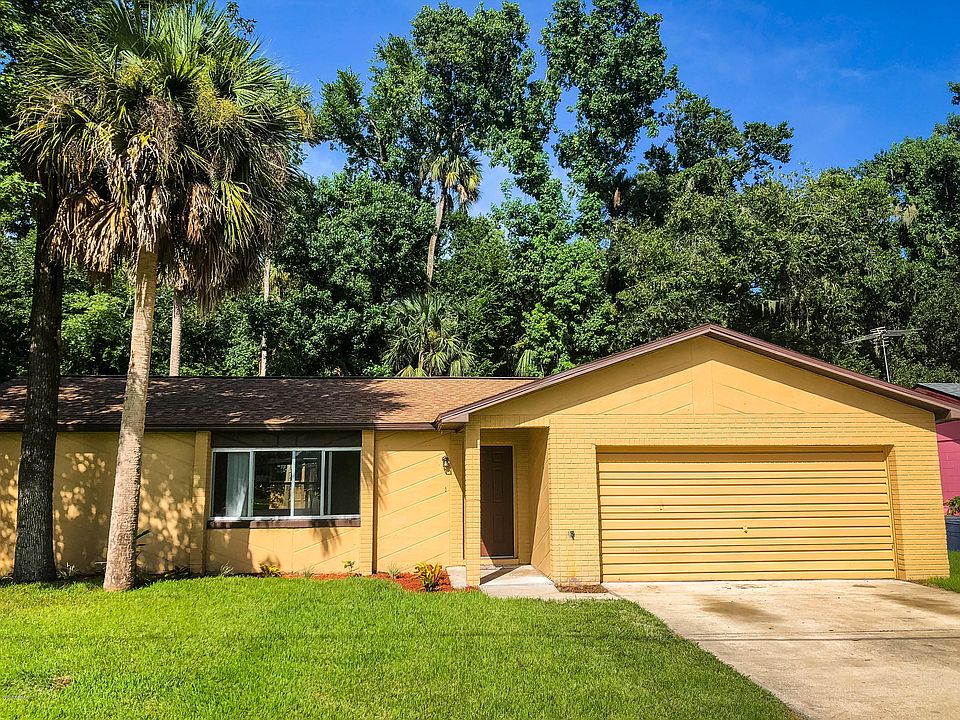 1st image of 5 Laurel Oaks Cir