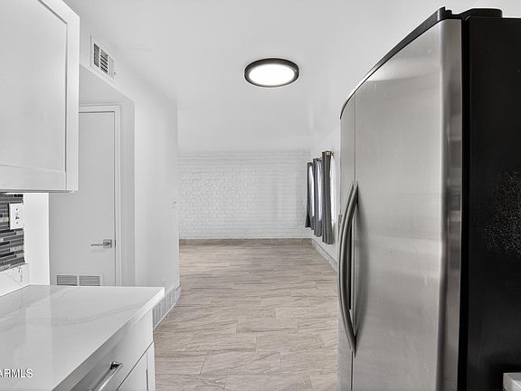 3rd image of 2925 N 38th St APT 2