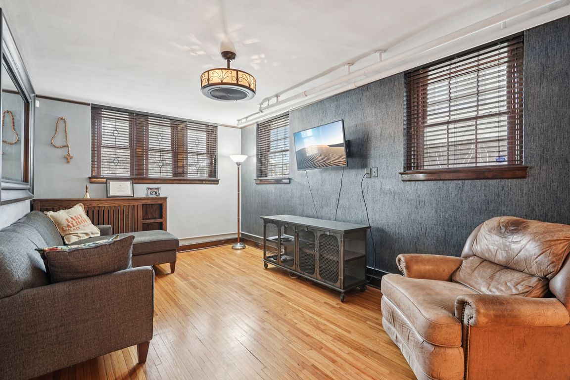 next background image