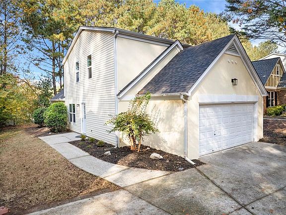 3rd image of 3450 Pinehurst Rd