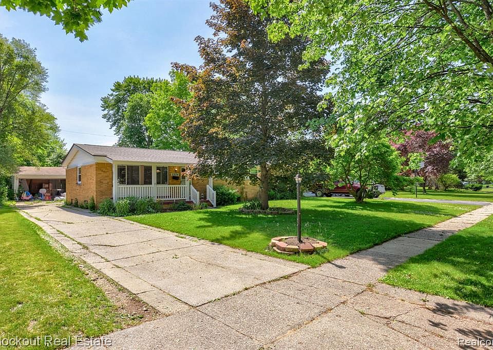 2324 Bock Rd, Saginaw, MI 48603 Zillow