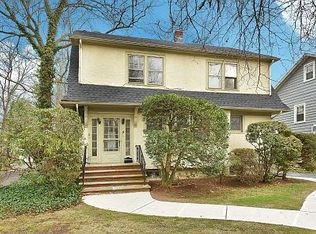 101 Rodney St, Glen Rock, NJ 07452