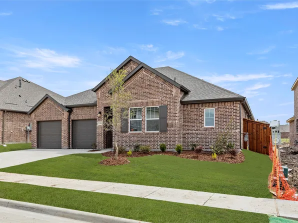1304 Parkdale St, Forney, TX 75126