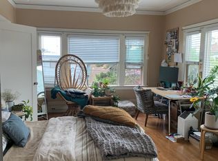 484 Wickson Ave, Oakland, CA 94610