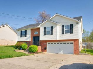 1425 Addison Dr, Clarksville, TN 37042
