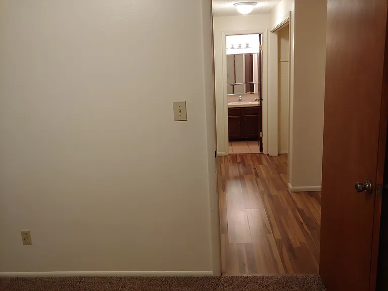 5840 Newcombe Ct — Photo 5