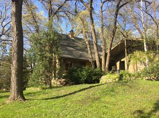 12 Woodland Dr, Burnsville, MN 55337