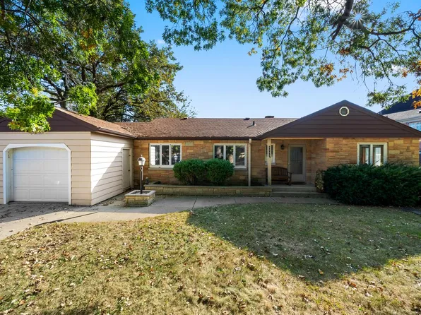 8755 Lakeshore DRIVE, Pleasant Prairie, WI 53158