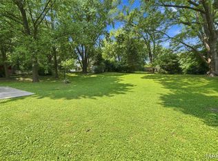 1408 Belgrove Dr, Saint Louis, MO 63137