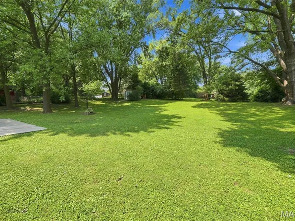 1408 Belgrove Dr, Saint Louis, MO 63137
