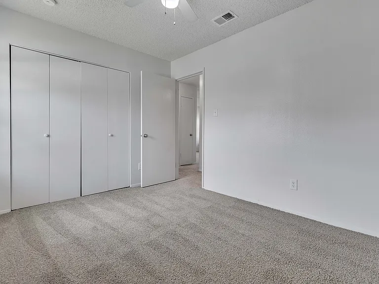106 Ladybird Ln #B — Photo 10