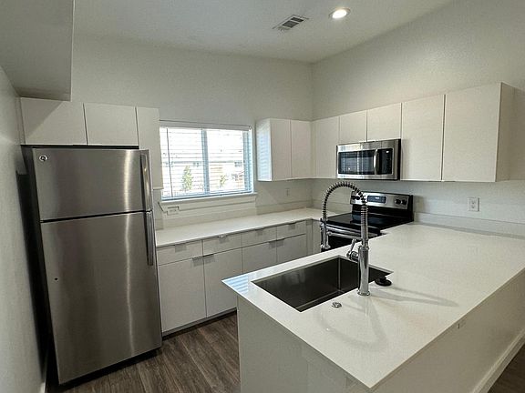 2nd image of 5011 Bryan St #209