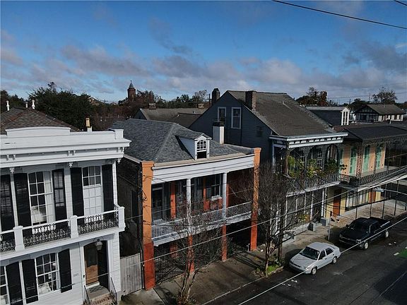 2nd image of 2231 Royal St