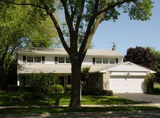 1211 S Salem Ln, Arlington Heights, IL 60005