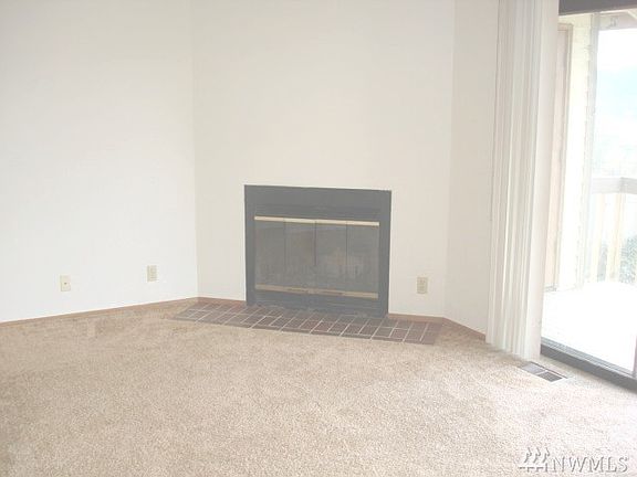 2nd image of 26515 NE Allen Ct APT 1