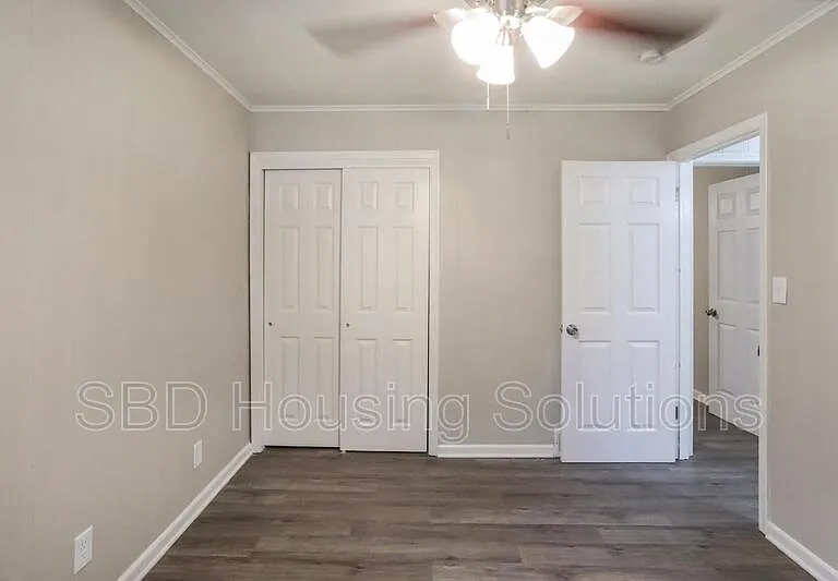 1903 S Crescent Ave — Photo 4