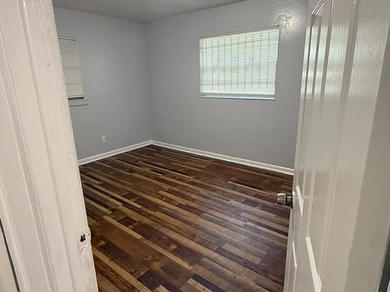 4020 Canal St — Photo 33