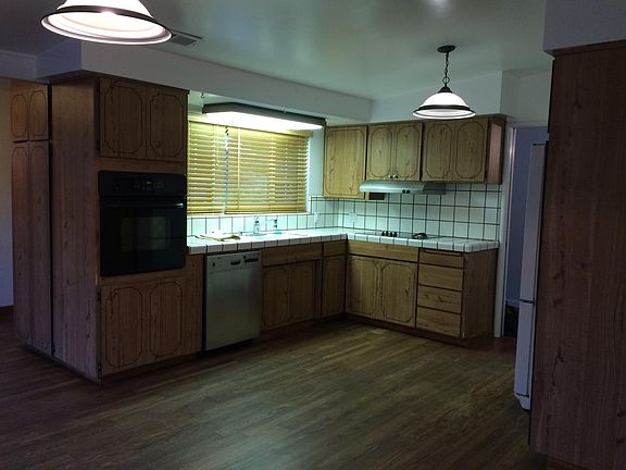 5th image of 1343 Tenaya Dr