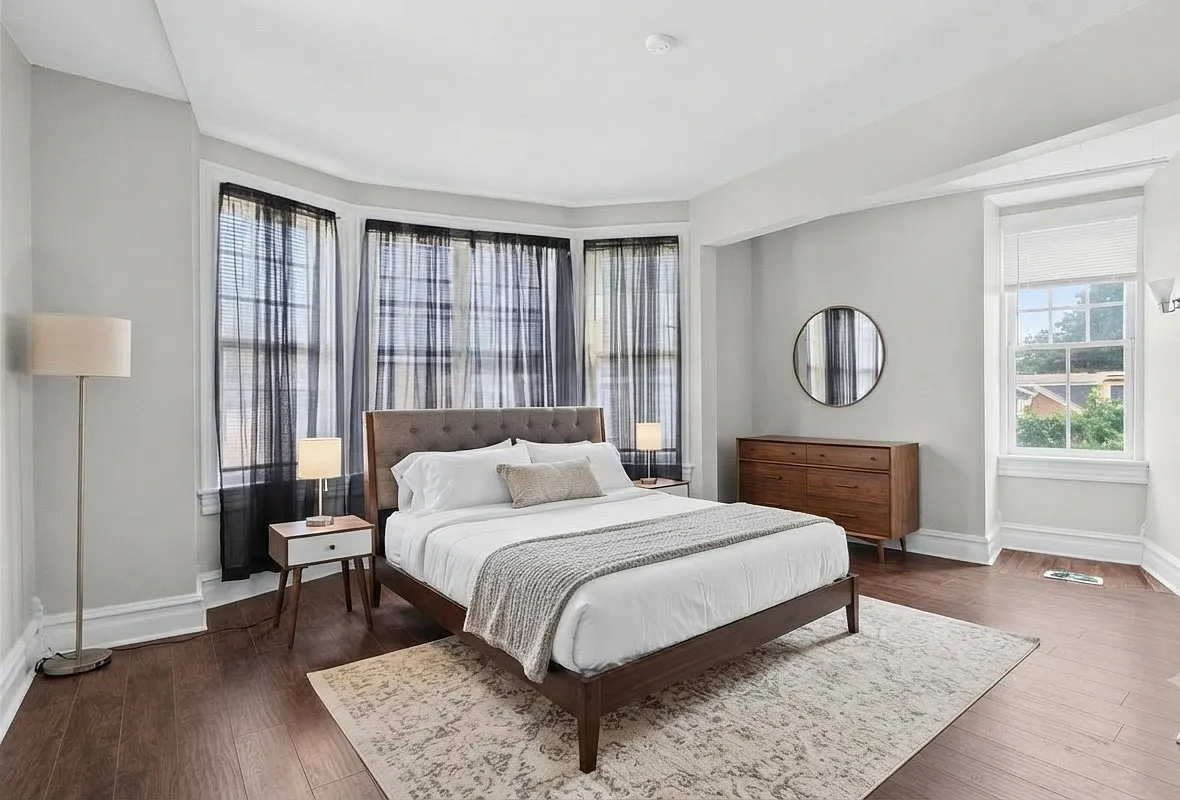 1 bed, 1900 sqft, $1,400 — Photo 3