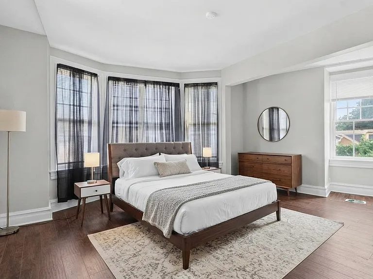 1101 W Turner St #3 — Photo 3