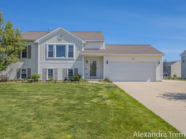2025 Waler Dr, Hudsonville, MI 49426