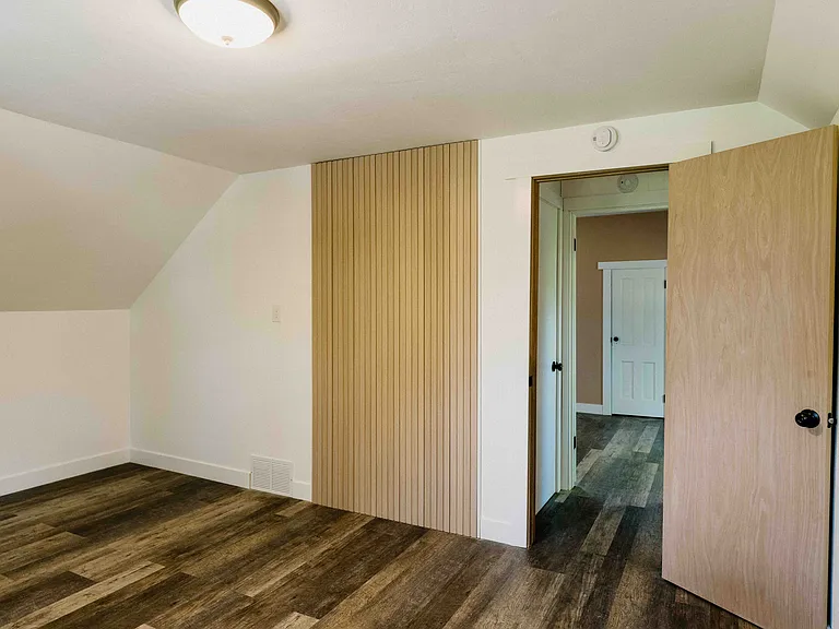 404 2nd Ave SW — Photo 11