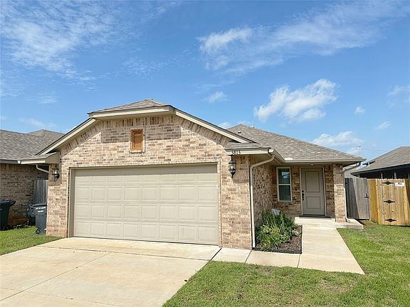 2nd image of 3813 Central Park Dr