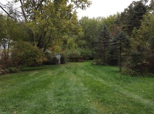 228 Evergreen St, Dousman, WI 53118