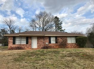 106 Meadowgreen Rd, Montevallo, AL 35115