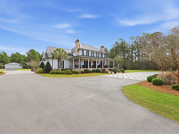 2nd image of 746 Sumter Hwy.