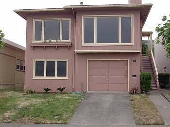 1st image of 23 Oaklawn Dr