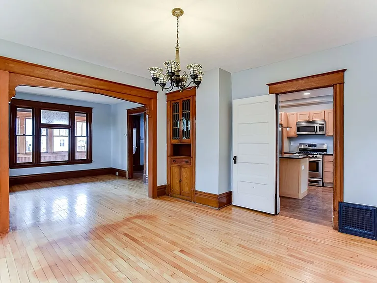 775 Jessamine Ave E — Photo 12