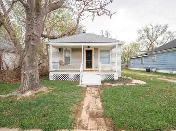 626 N 10th St, Salina, KS 67401