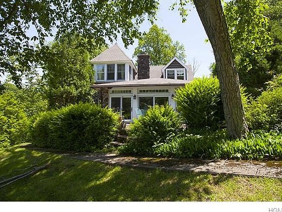 2nd image of 30 Upland Ln