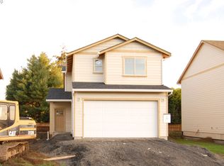 743 Locust St, Dundee, OR 97115