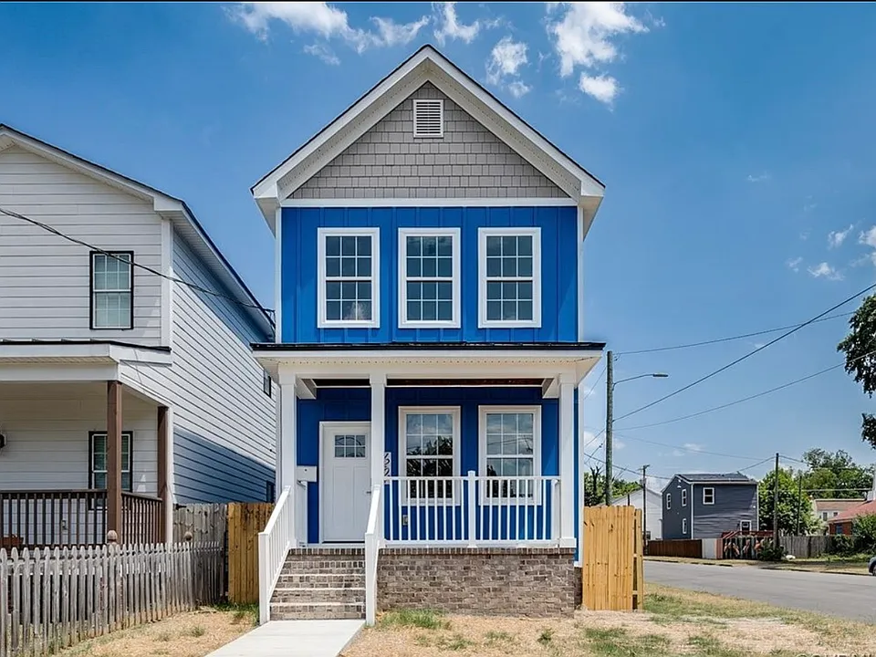 N 19th St