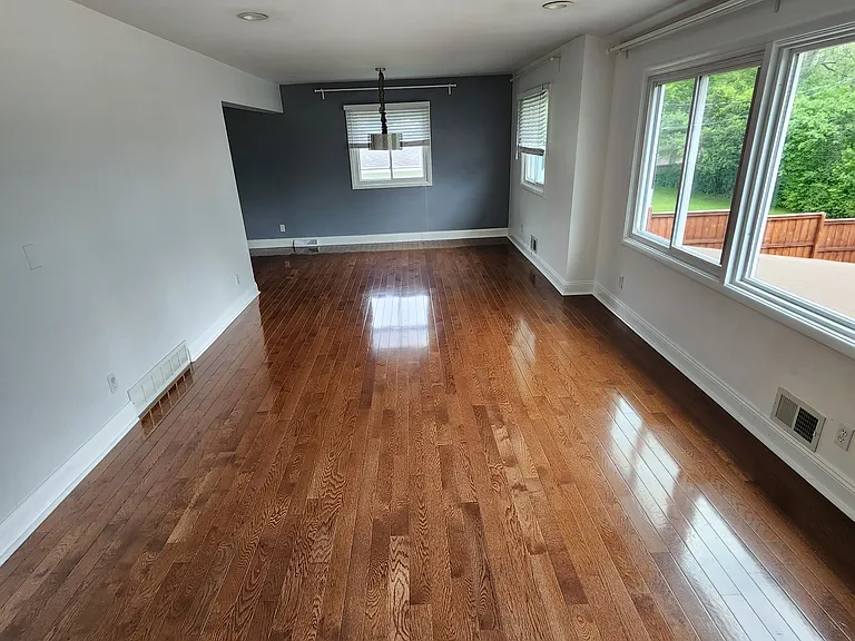 70 Ashley Dr — Photo 6