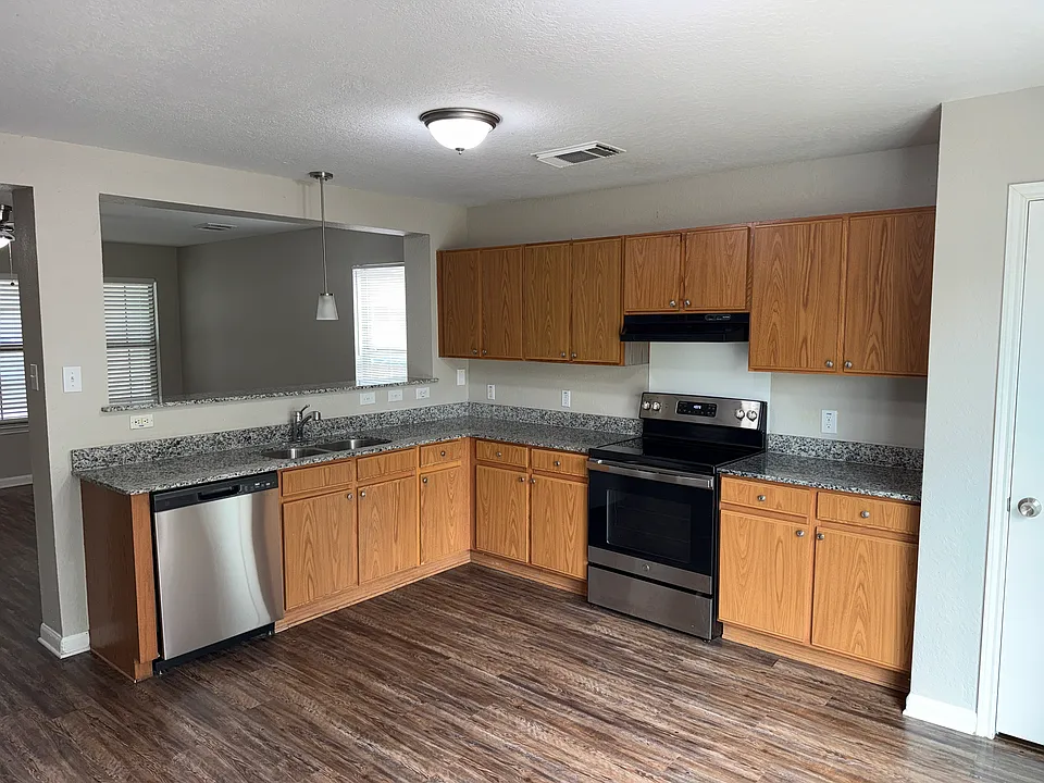 3962 Tarrant Trl