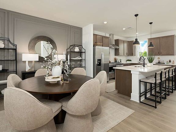 3rd image of 3433 Nectarine Ln