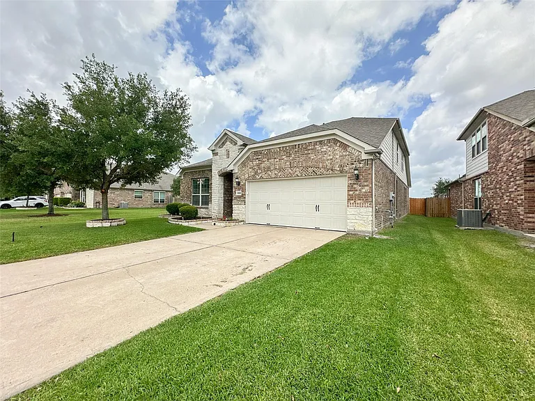 25322 Alverstone Dr — Photo 5