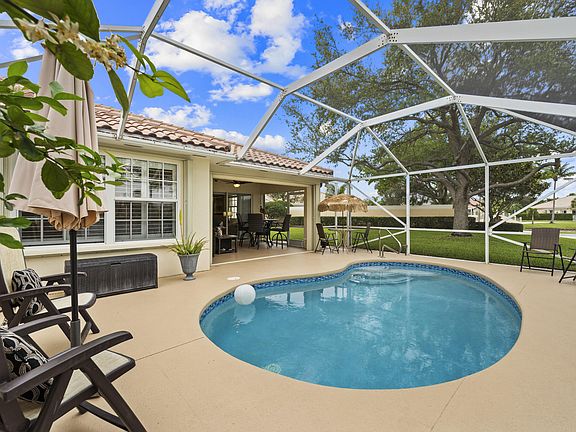 3rd image of 8233 Cozumel Lane
