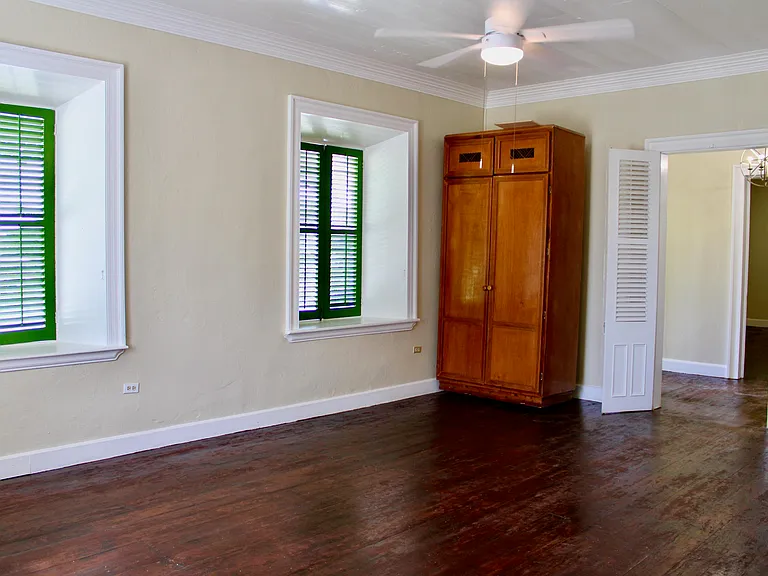 40 Jg La Grange We St — Photo 33